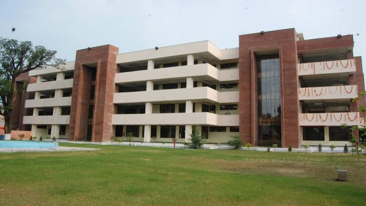 Gurdaspur District Court Lift Operator Recruitment 2025 - Notification for 06 Posts Gurdaspur District Court